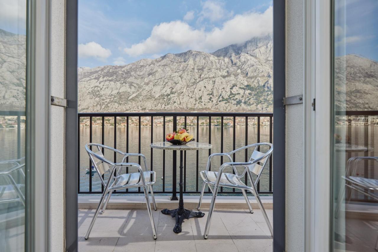 Apartments Rozer Kotor Buitenkant foto